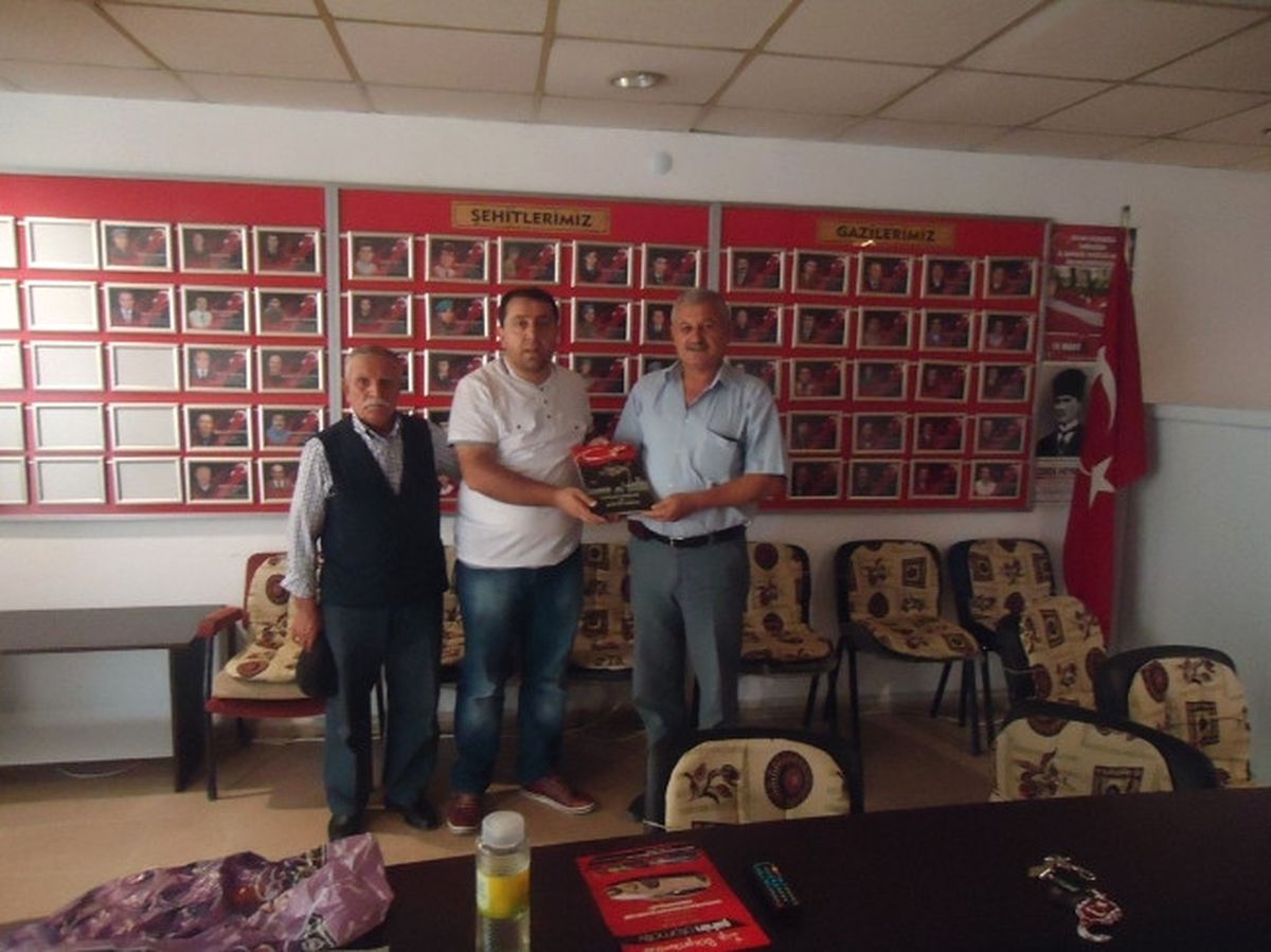 Sakaryalı Gençlerden Çorum Şehit Aileleri ve Gazileri Derneğine Ziyaret