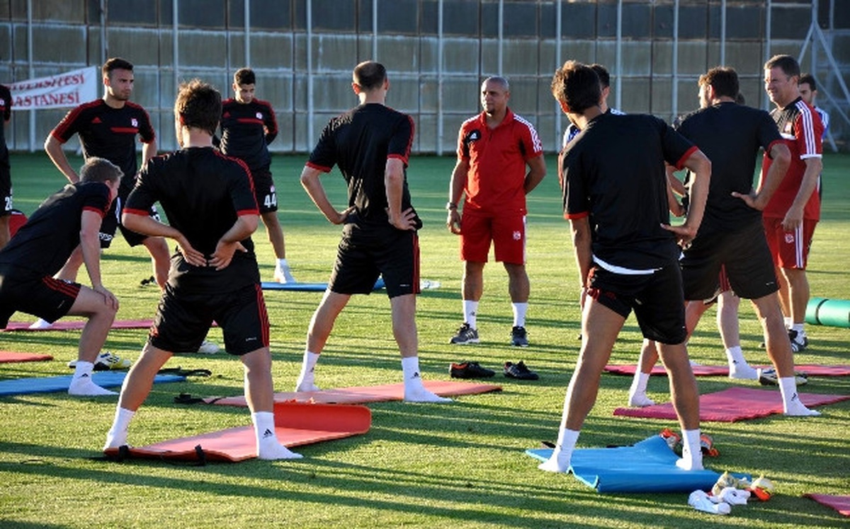 Sivasspor\'da Futbolculara Bir Günlük İzin