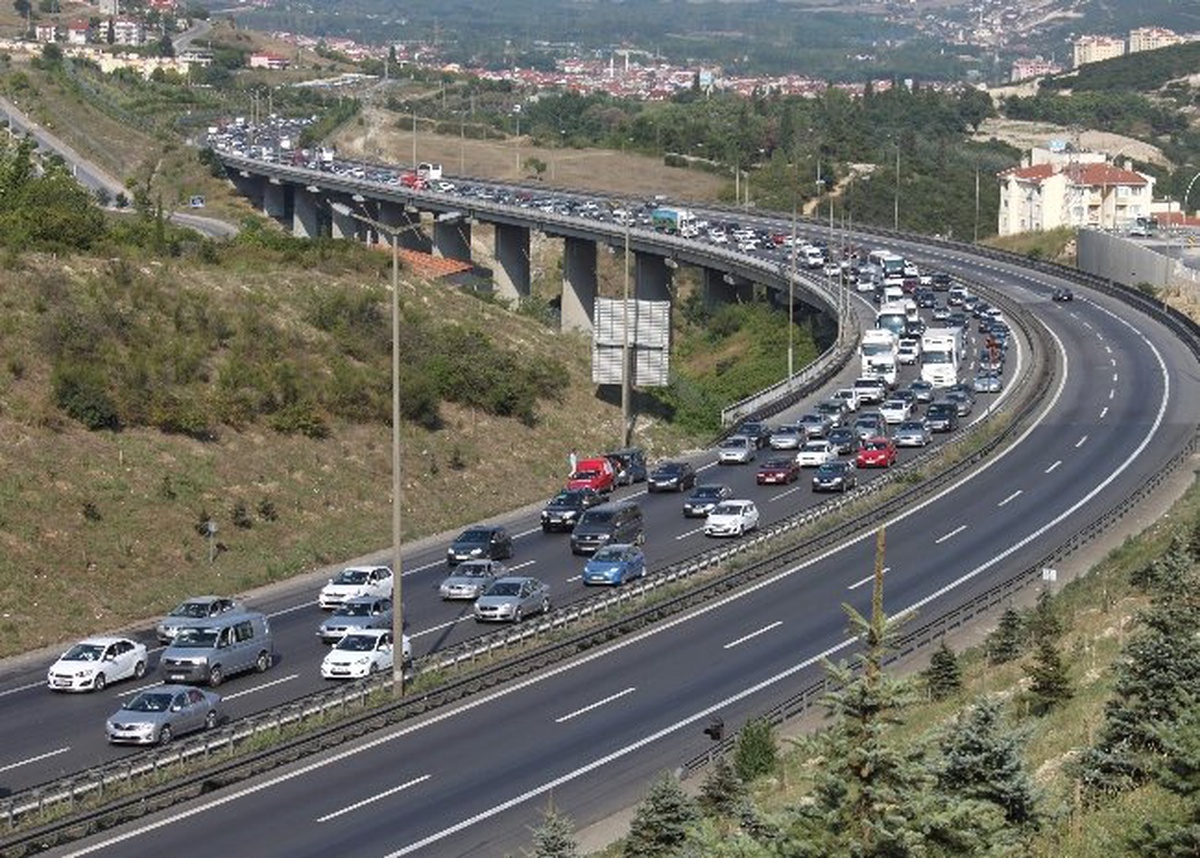 Tem Otoyolunda Yol Bakım Çalışması