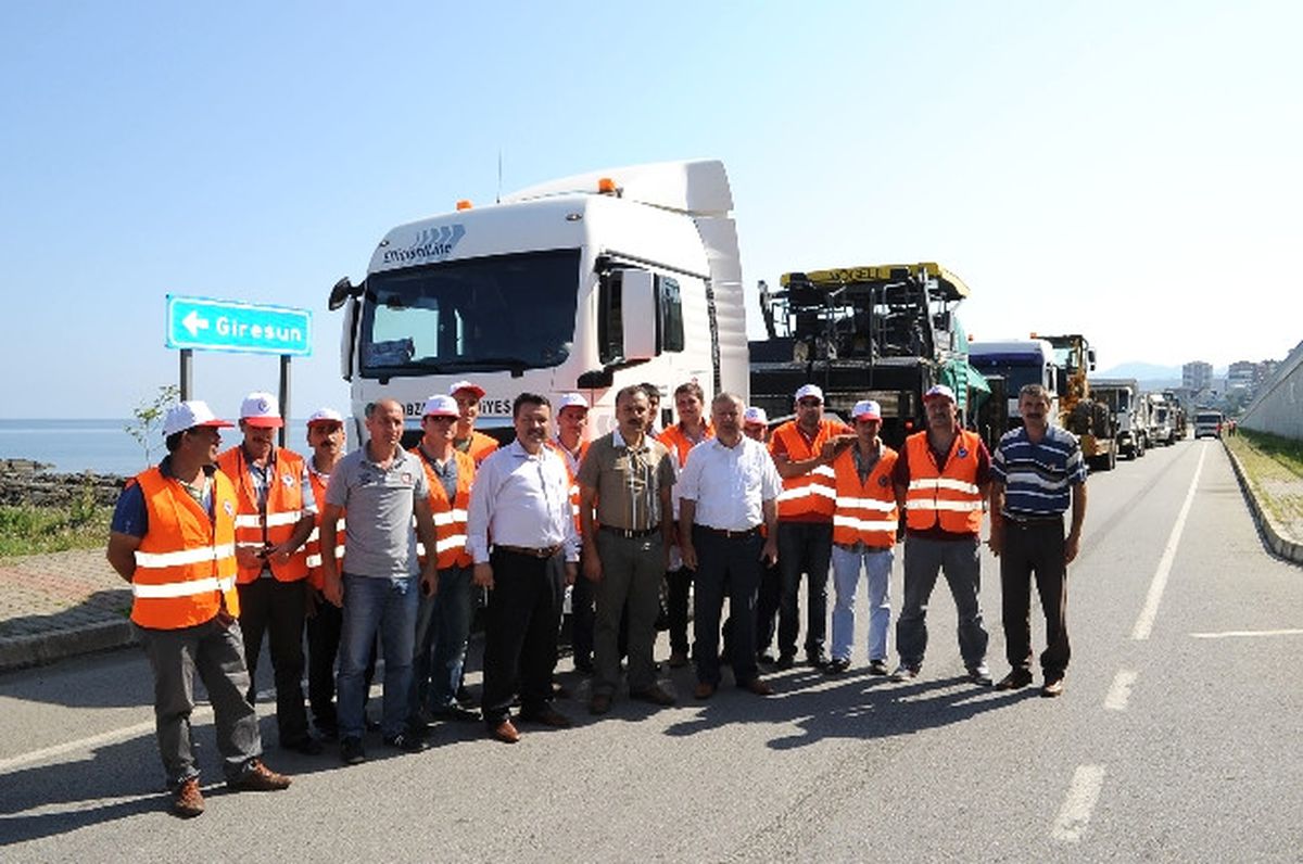 Trabzon Belediyesi\'nden Beşikdüzü\'ne Asfalt Desteği