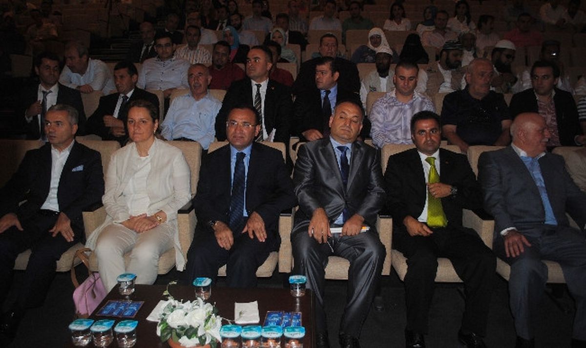 Uluslararası Braille Kur\'an Konferansı Beylikdüzü\'nde Gerçekleştirildi