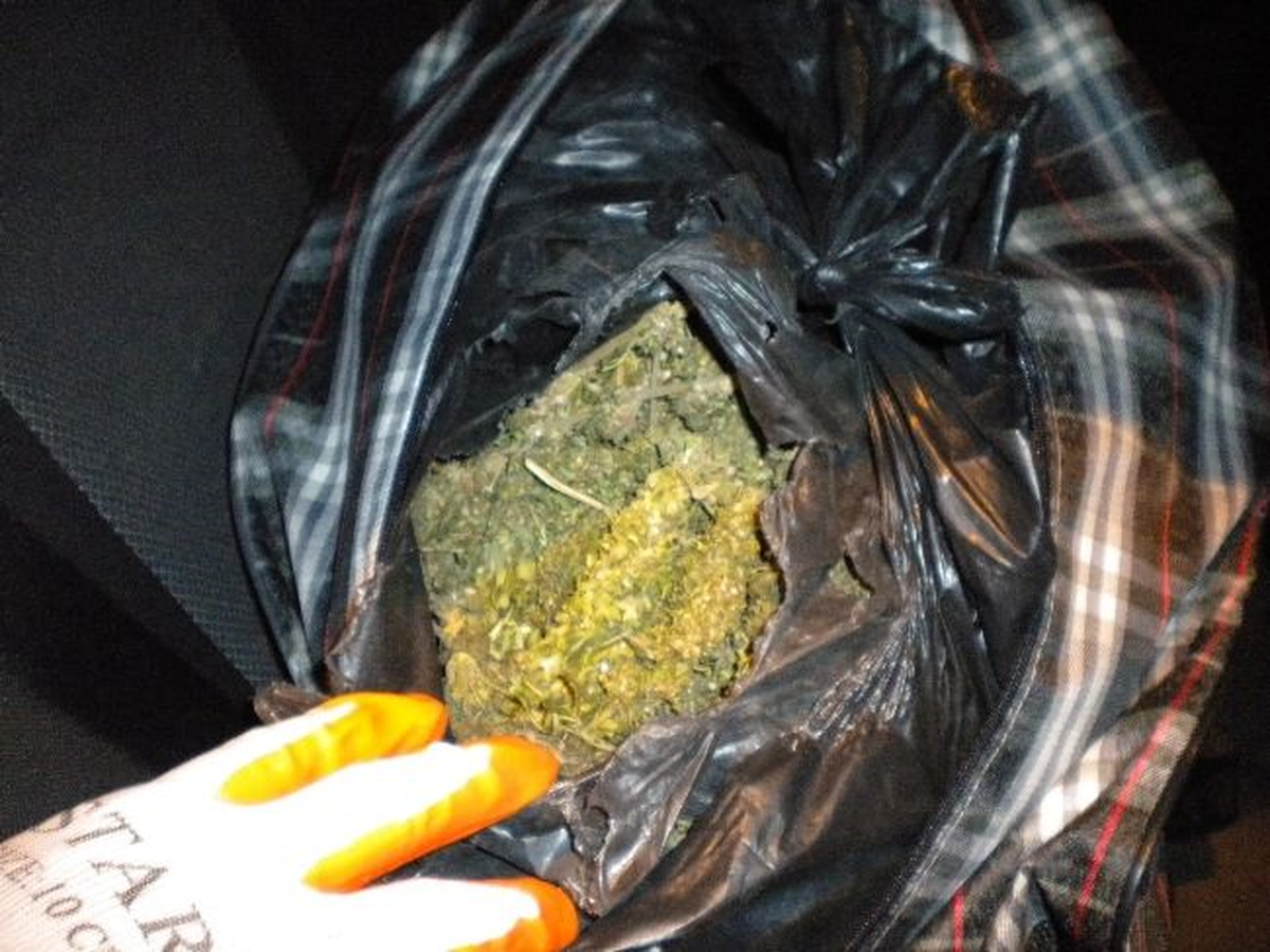 Yolcu Otobüsünde 2 Kilo Esrar Yakalandı