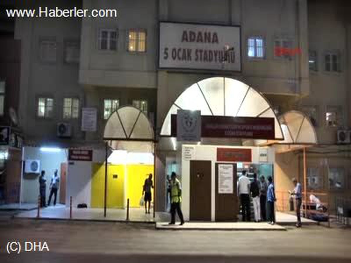 Adanalı Gülsemin\'e Stadyumda Maç İzlememe Cezası