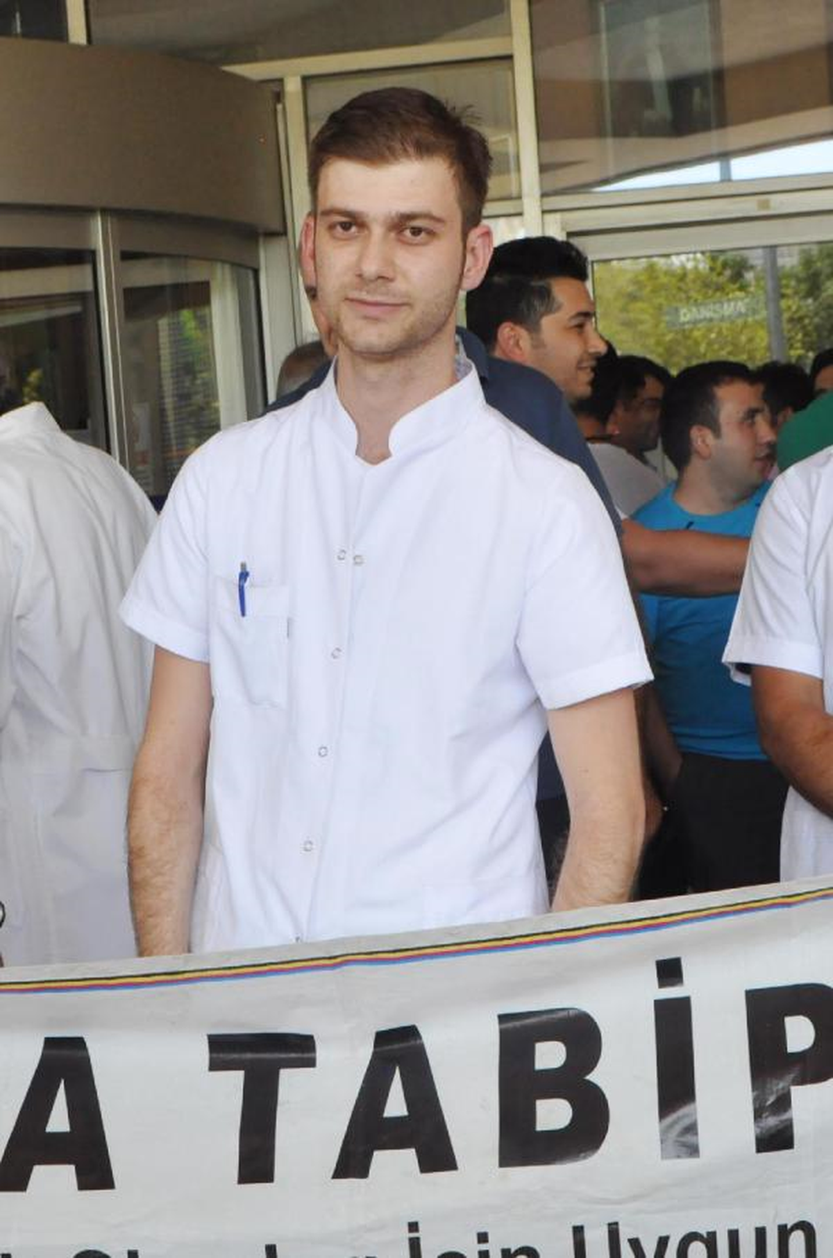 Aü Hastanesi\'nde Doktora Saldırıya Protesto