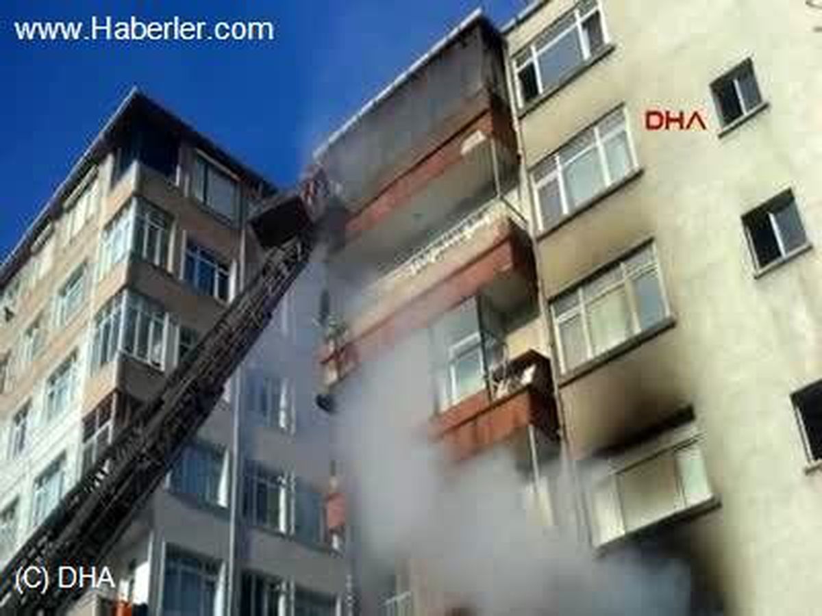 Bahçelievler\'de Yangın Paniği