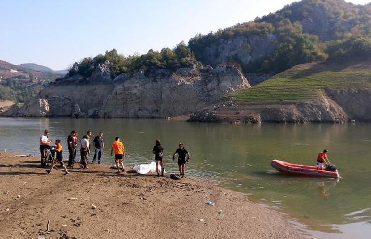 Balık Tutarken Düştüğü Gölette Boğuldu