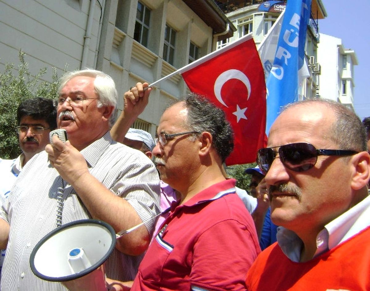 Devli; "İslam Dünyası Acımasız Bir Saldırıyla Karşı Karşıyadır"
