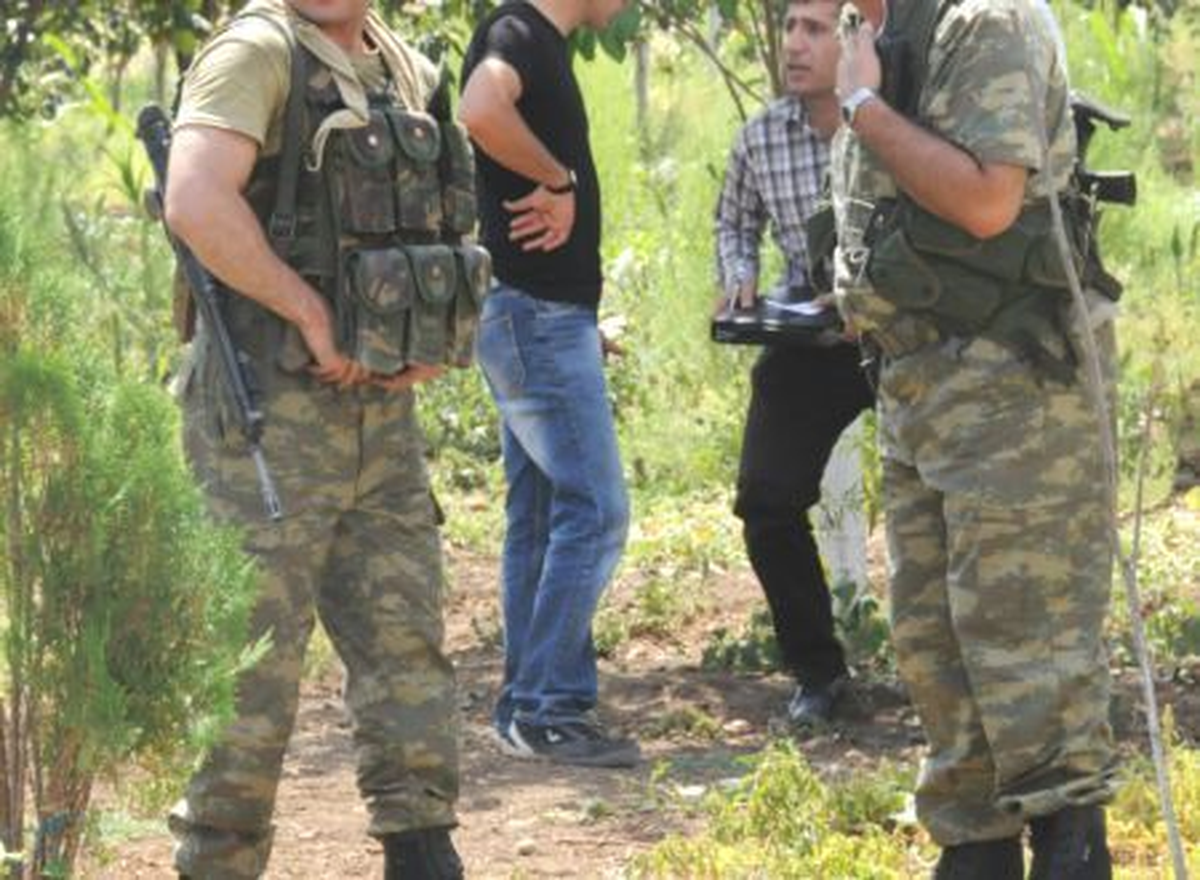 Diyarbakır\'da Amca Çocukları Arasında Silahlı Kavga: 5 Yaralı