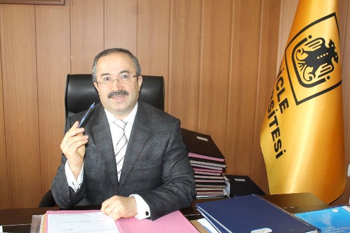 DÜ\'yü Tercih Eden Öğrenci Sayısında Artış Yaşandı