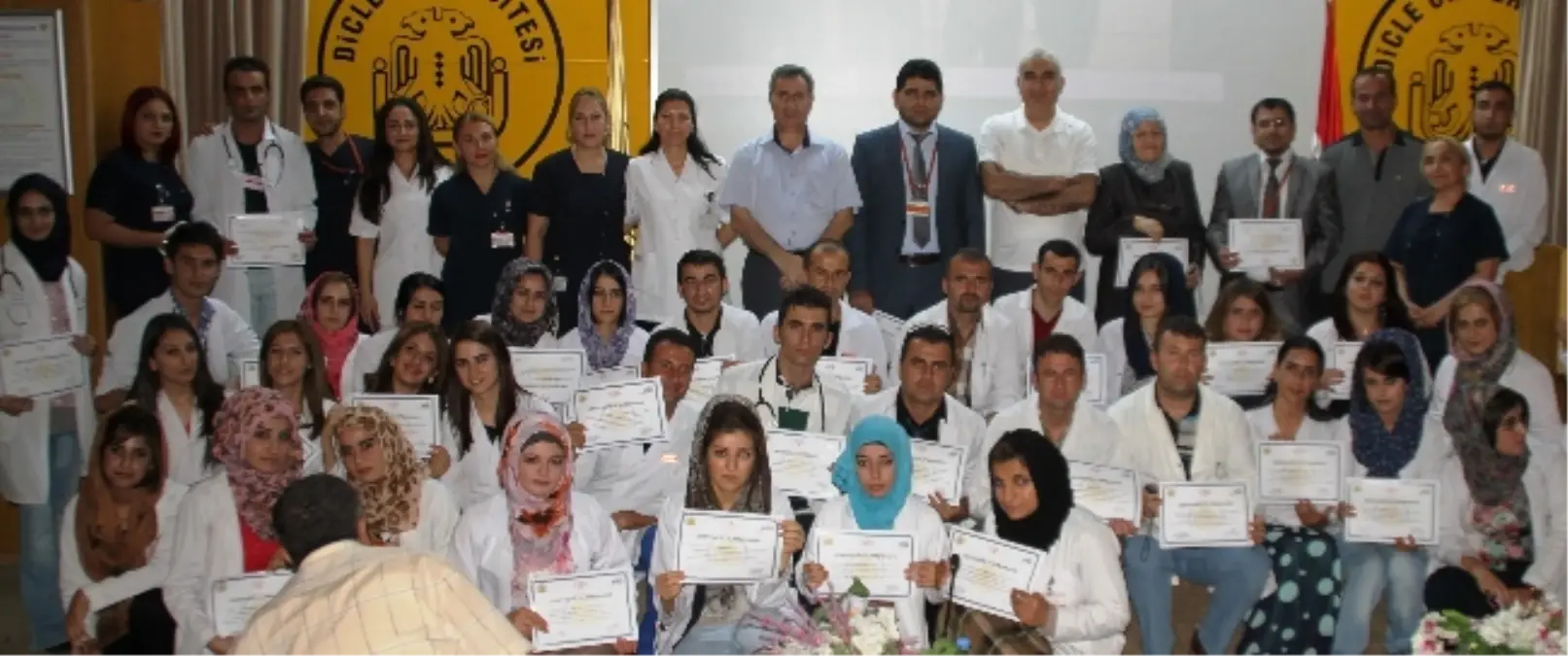 Duhoklu Öğrencilere Staj Bitirme Sertifikası Verildi