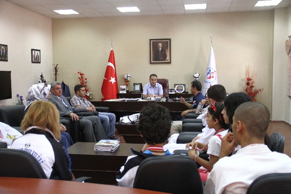 Karatecilerden Yıldız\'a Ziyaret