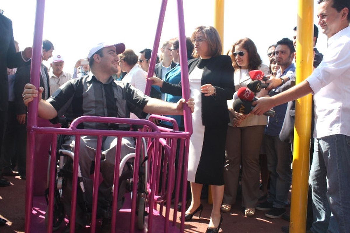 Keçiören\'de \'Engelsiz Park\' Açıldı