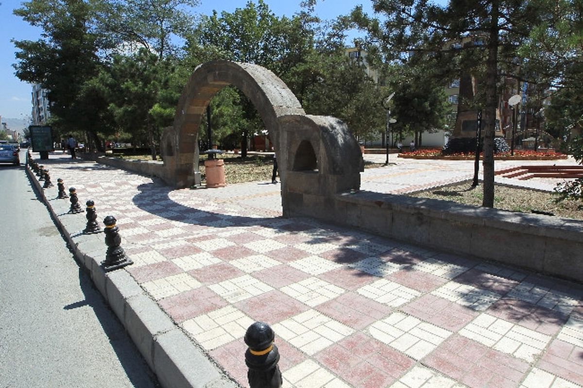 Kurtuluş Parkı Baştan Sona Yenilendi