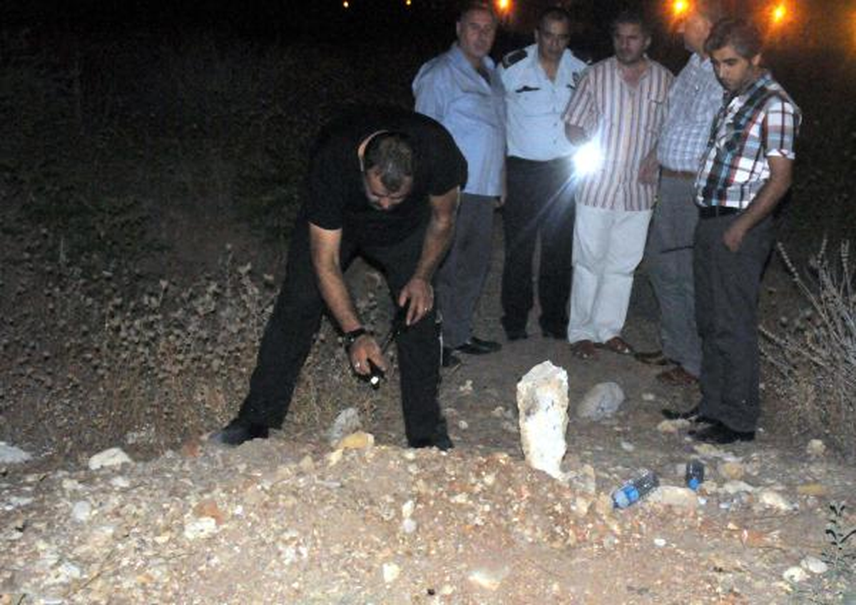 Mersin\'de Şüpheli Mezardan Köpek Leşi Çıktı