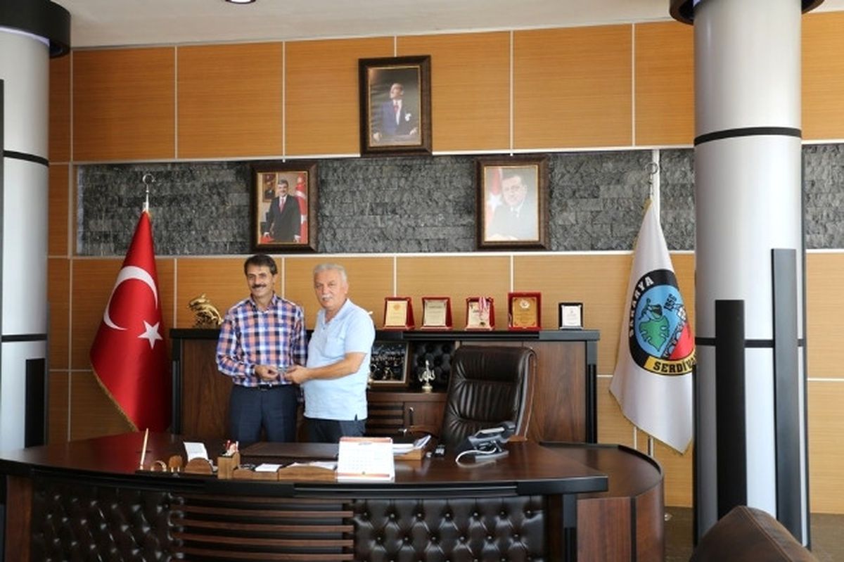 Sakaryaspor Yönetimi\'nden, Serdivan Belediye Başkanı\'na Ziyaret