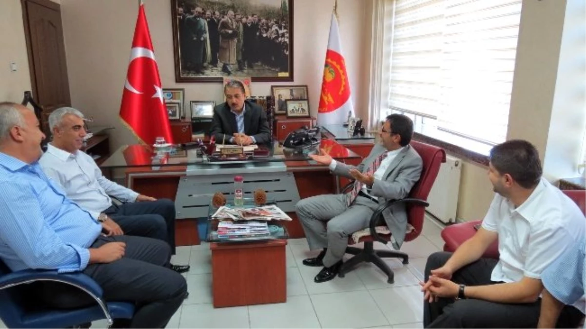 Yeni Malatyaspor Yönetimi MESOB\'u Ziyaret Etti
