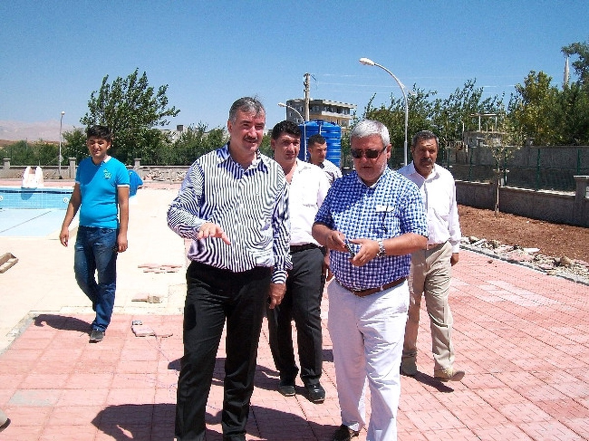 Ak Partili Metiner, Kahta Otogarı\'nda İncelemede Bulundu