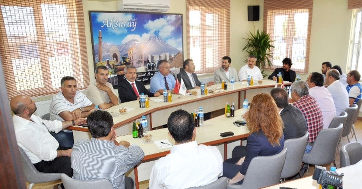 Aksaray Valisi Altınok\'tan Ticaret Borsasına Ziyaret