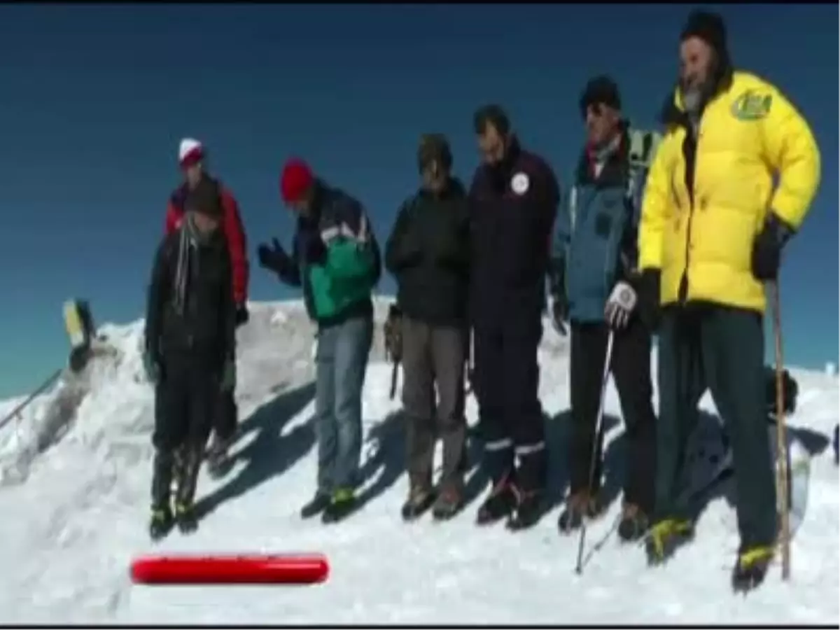 Avrupa ve Türkiye\'nin Zirvesinden \'Rabia\' İşareti