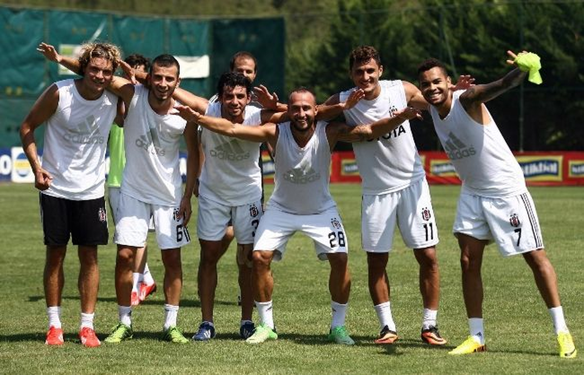 Beşiktaş, UEFA Avrupa Ligi\'nde Gruplara Kalmayı Hedefliyor