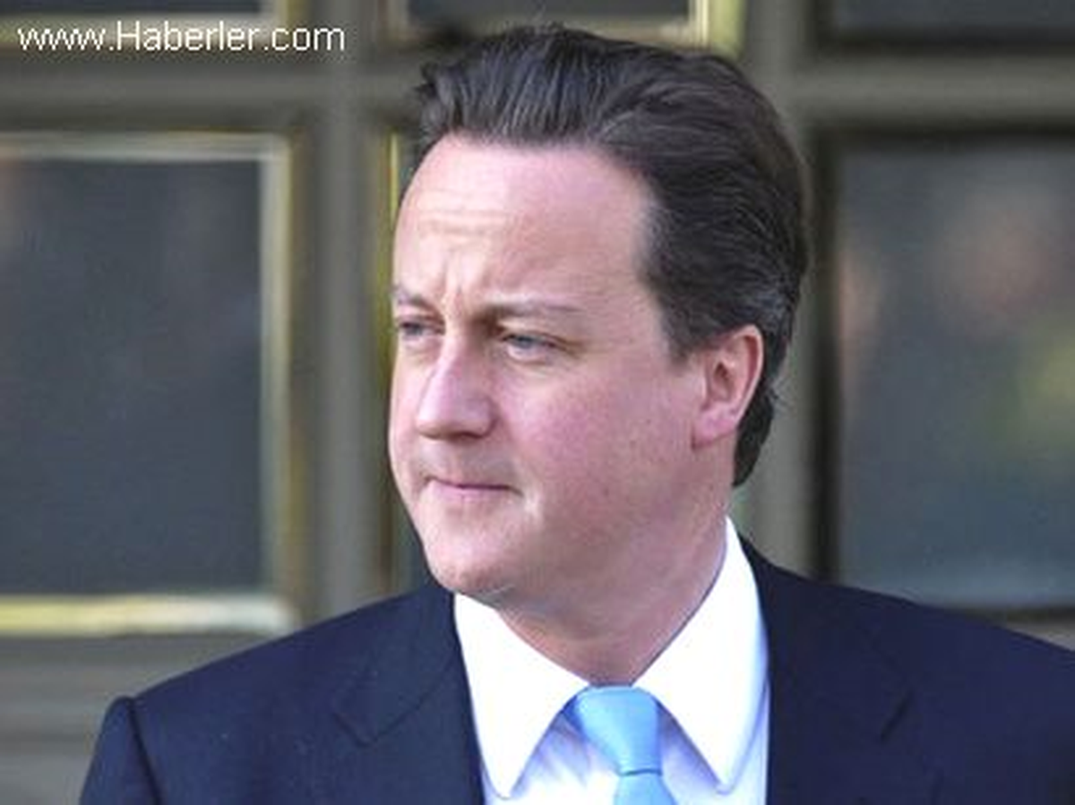 Cameron: Henüz Suriye\'ye Askeri Müdahale Kararı Alınmadı