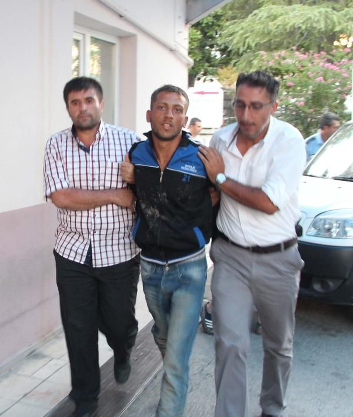 "Hırsızlık Zanlısı Cezaevi Girişinde Kaçtı" Haberine Ek