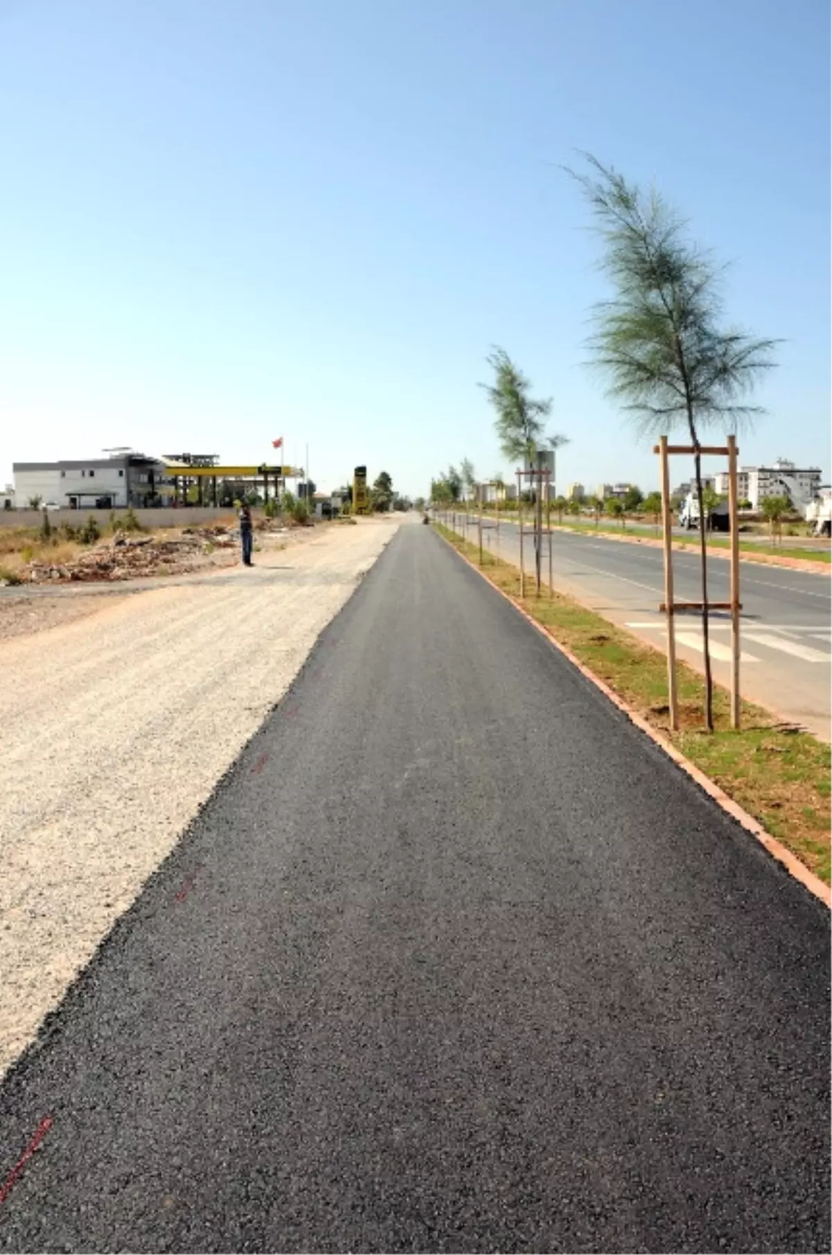 Kırçiçeği Caddesi\'ne Bisiklet Yolu Yapılıyor