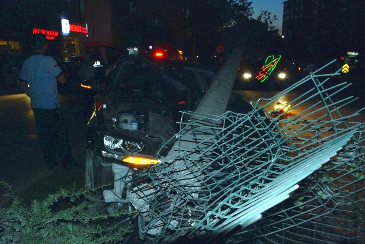 Kütahya\'da Trafik Kazası: 2 Yaralı