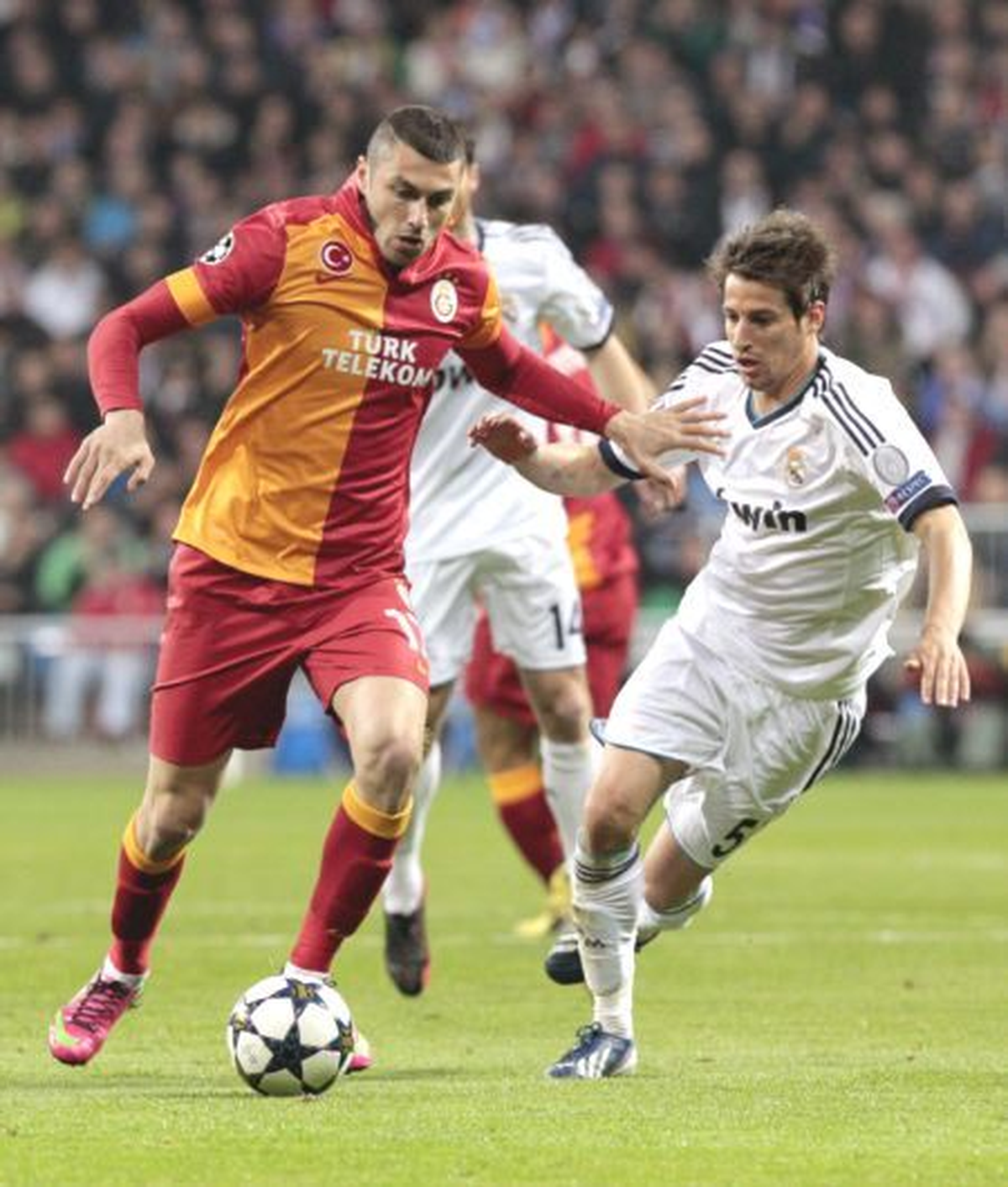 Liverpool Burak\'tan Vazgeçti