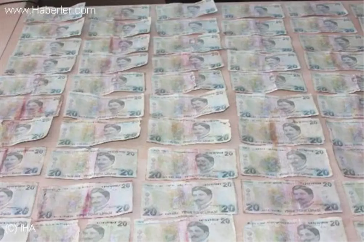 Sahte Paraları Merkez Bankası\'nda Değiştirmek İstedi