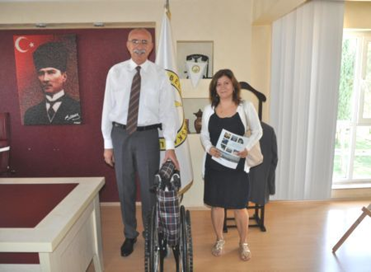 Seydişehir\'de Hayırsever Vatandaştan, Tekerlekli Sandalye Bağışı