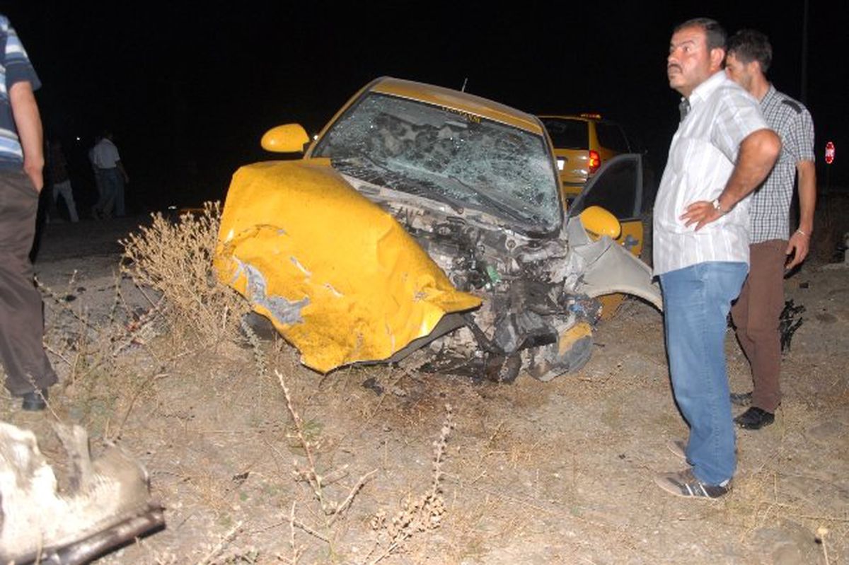 Şiran\'da Trafik Kazası: 5 Yaralı