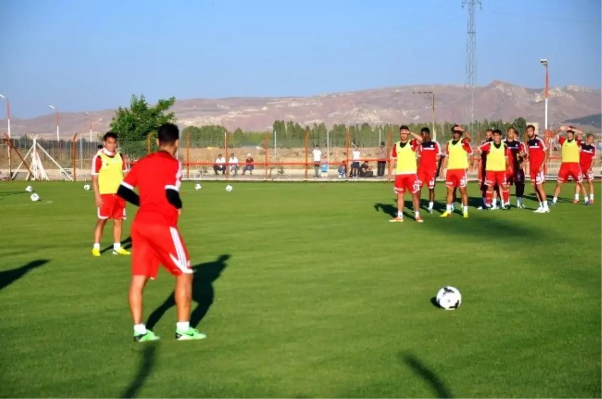 Sivasspor, Fenerbahçe Maçı Hazırlıklarını Sürdürüyor