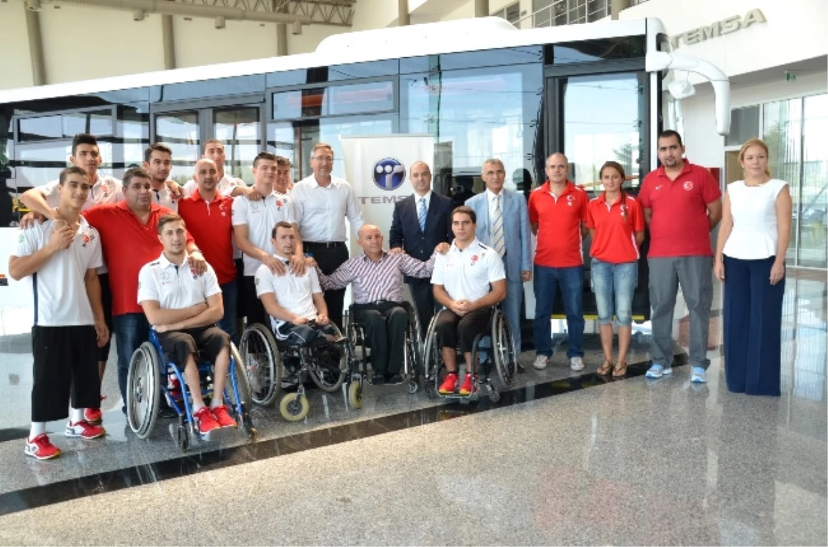 Temsa\'dan Tekerlekli Sandalye Basketbol Milli Takımına Otobüs