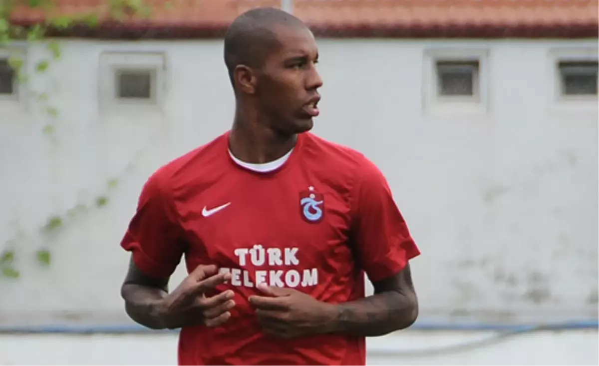 Trabzonspor, Emerson ile Yollarını Ayırdı