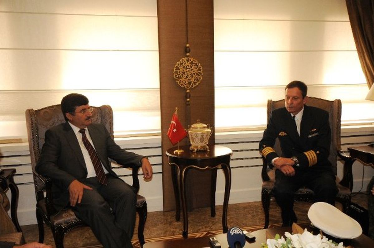 Vali Öz Alman Komutan Deniz Albay Frank Wolter\'i Kabul Etti