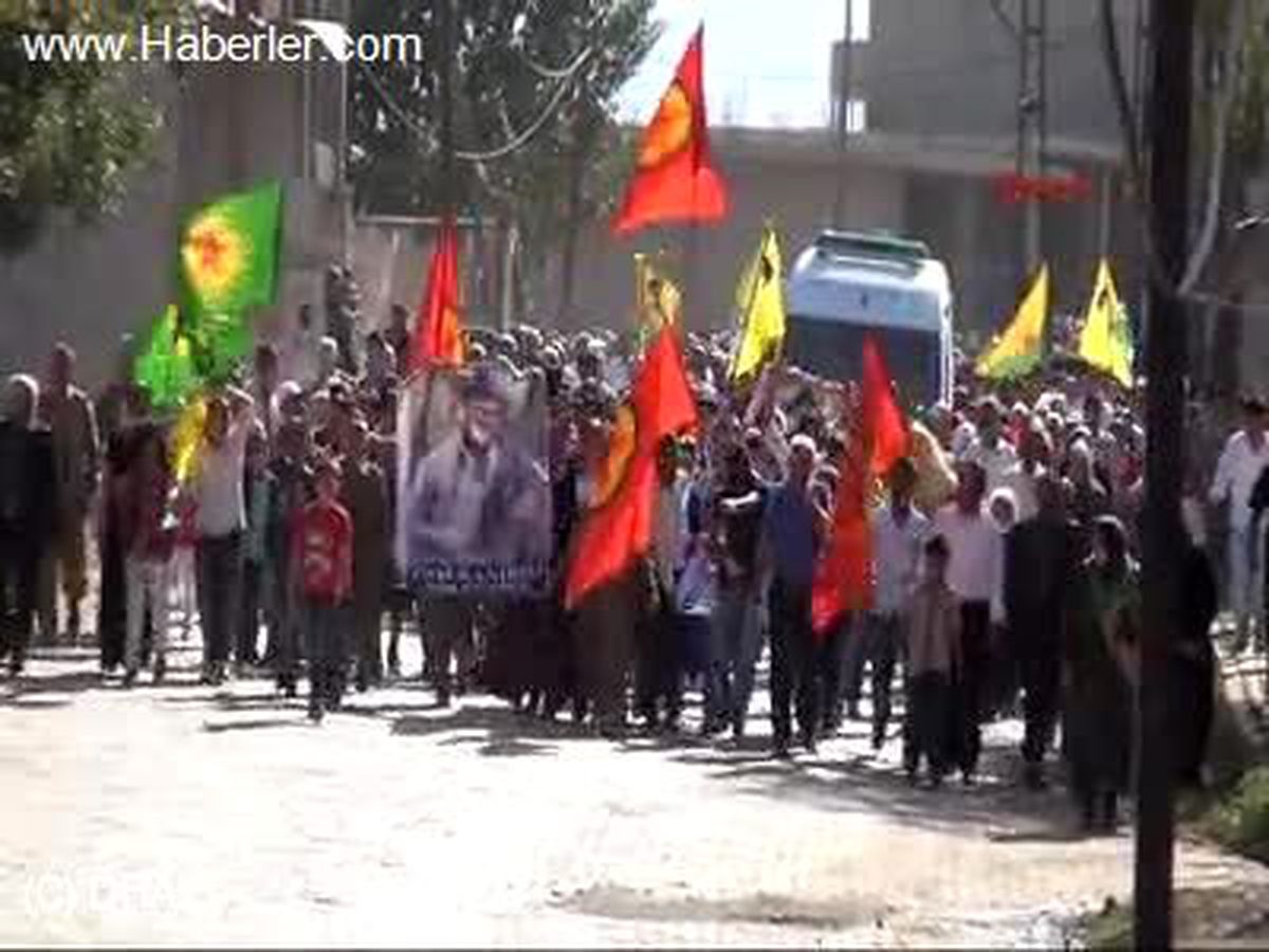 Yüksekova\'da PKK\'lı Cenazesinde Olay Çıktı