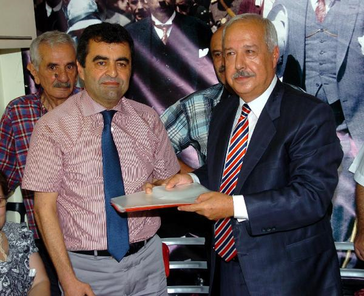 Zonguldak Belediye Başkanı Akdemir, Aday Adaylığını Açıkladı