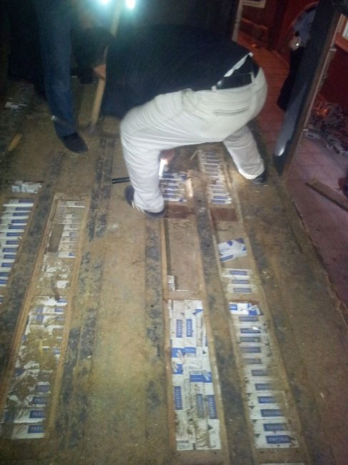 Aksaray\'da 11 Bin 600 Paket Kaçak Sigara Ele Geçirildi