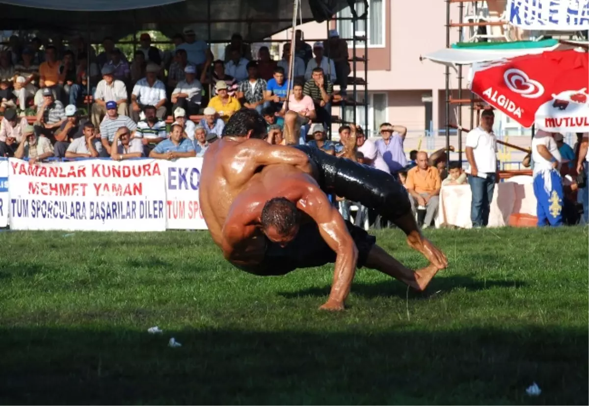 Altın Kiraz Yağlı Pehlivan Güreşleri 1 Eylül\'de Başlıyor