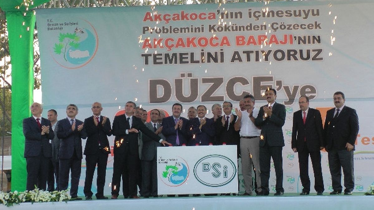 Bakan Eroğlu, Akçakoca\'da Toplu Temel Atma Açılış Törenine Katıldı