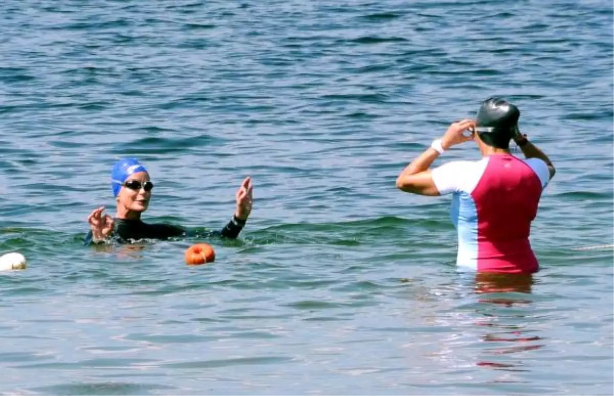 Bo Derek Çanakkale Boğazı\'nı Yüzerek Geçecek