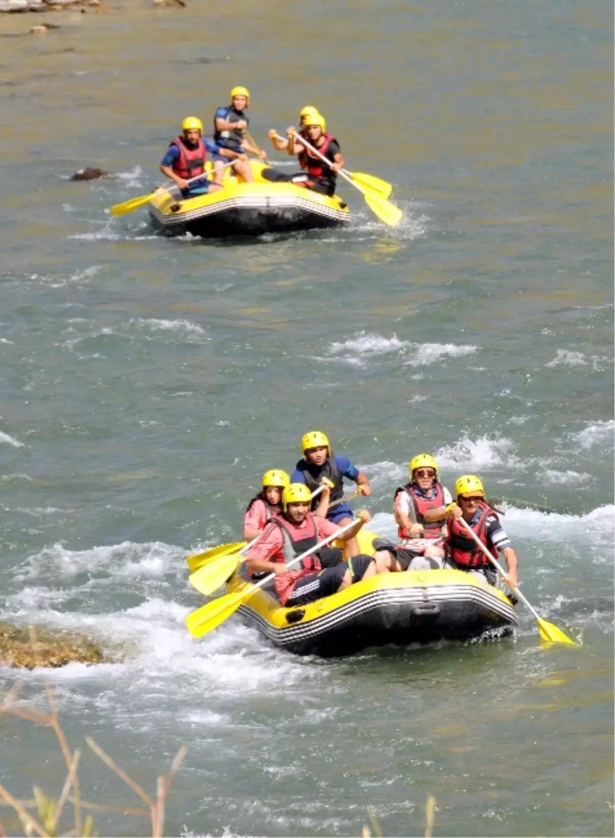 Botan Çayı\'nda Rafting Heyecanı