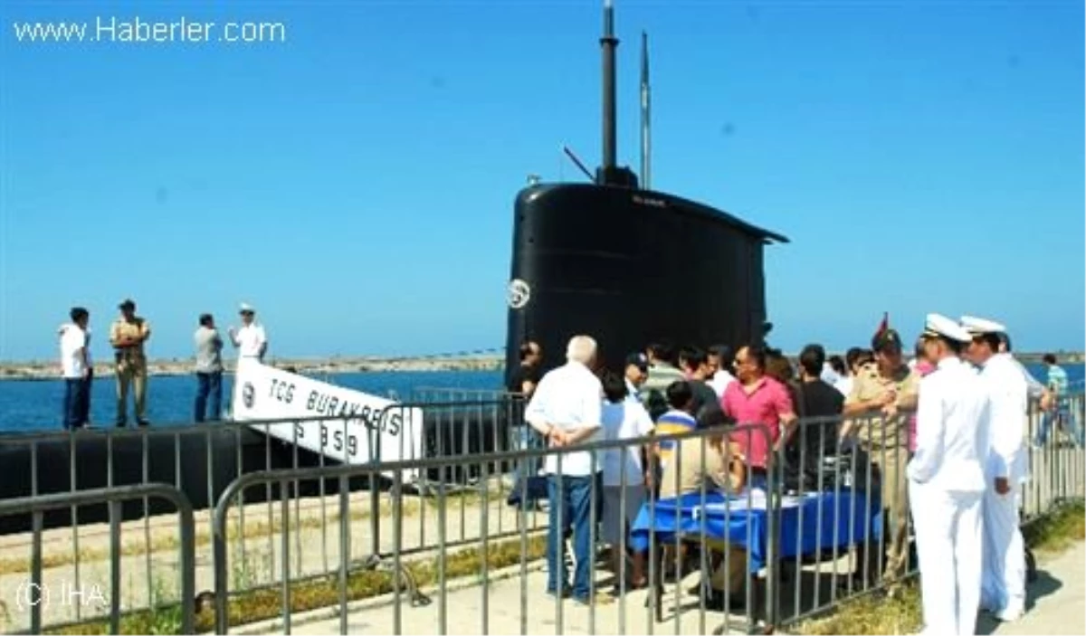 Burakreis Denizaltısı Giresun\'da Ziyarete Açıldı