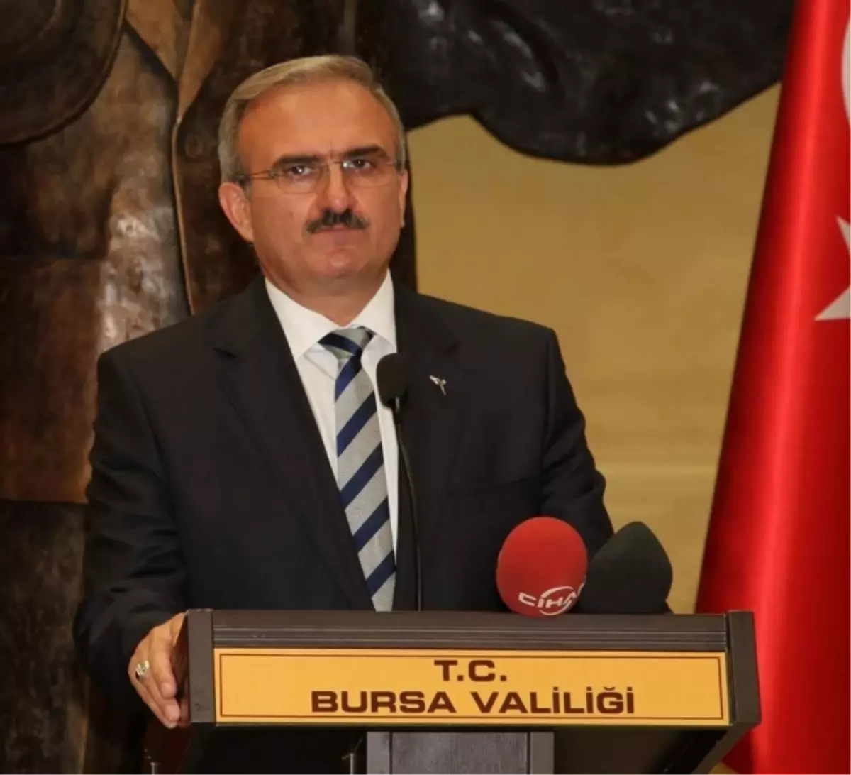 Bursa Valisi Münir Karaoğlun\'dan Zafer Bayramı Açıklaması