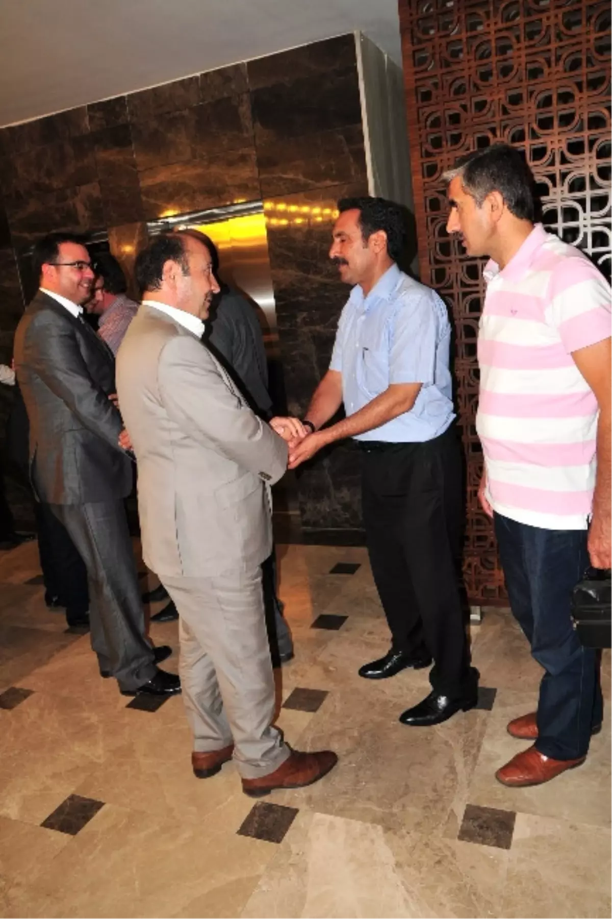 İlçeye Yüksekokul Yapan Oruç Onuruna Yemeği Verildi