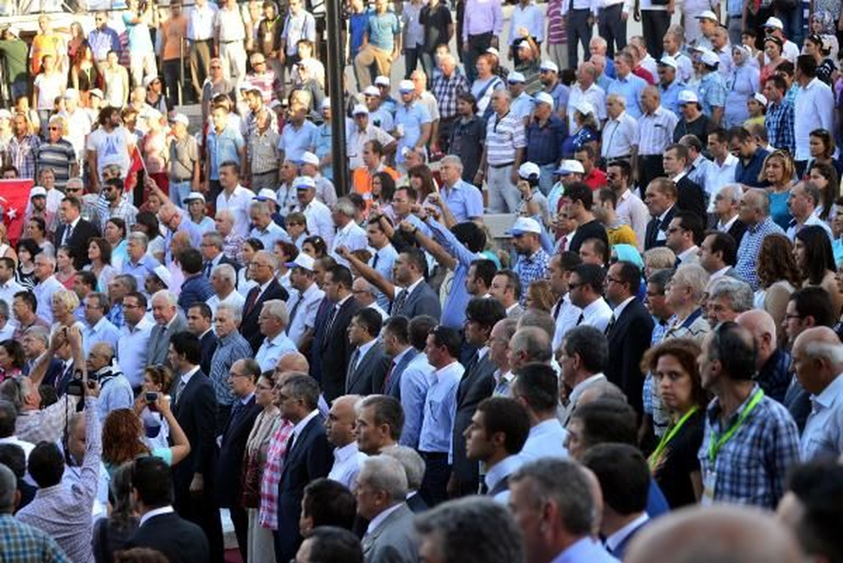 İzmir Fuarı Protestoyla Açıldı (1)