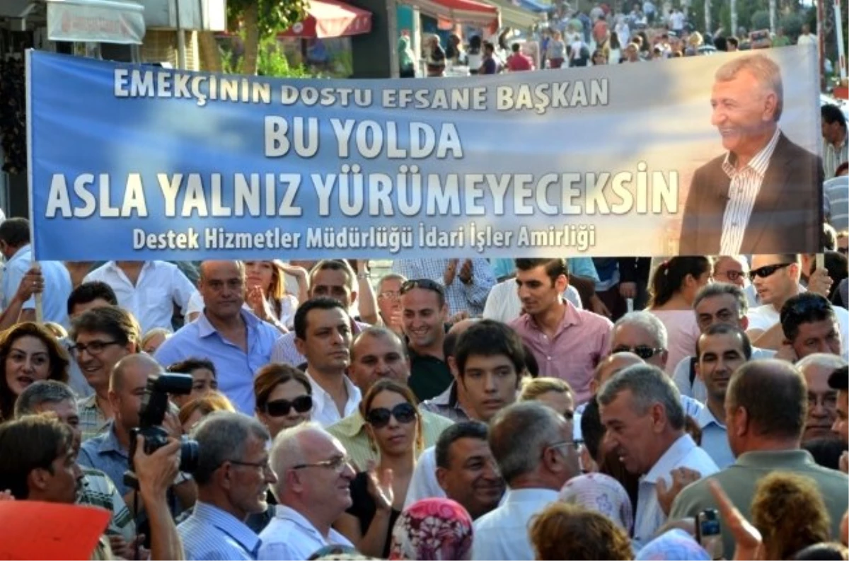 Miting Gibi Adaylık Açıklaması