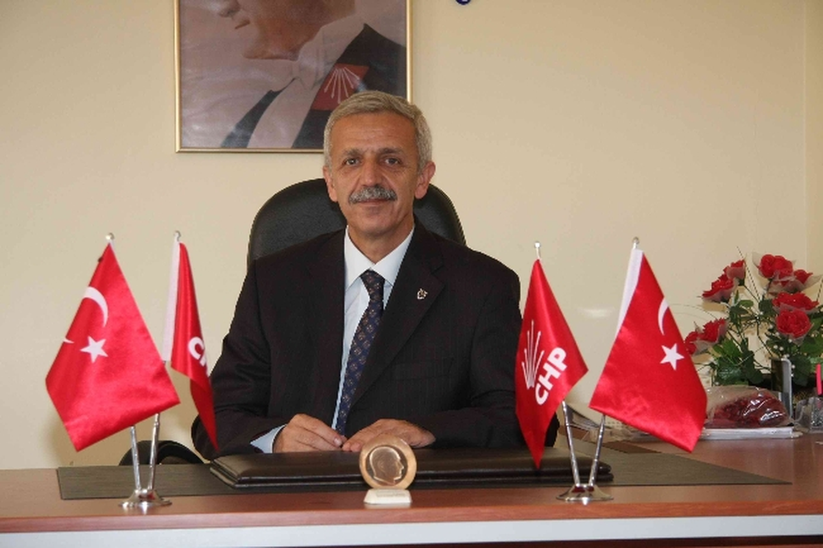Selçuk CHP Çelenk Davasını Kazandı