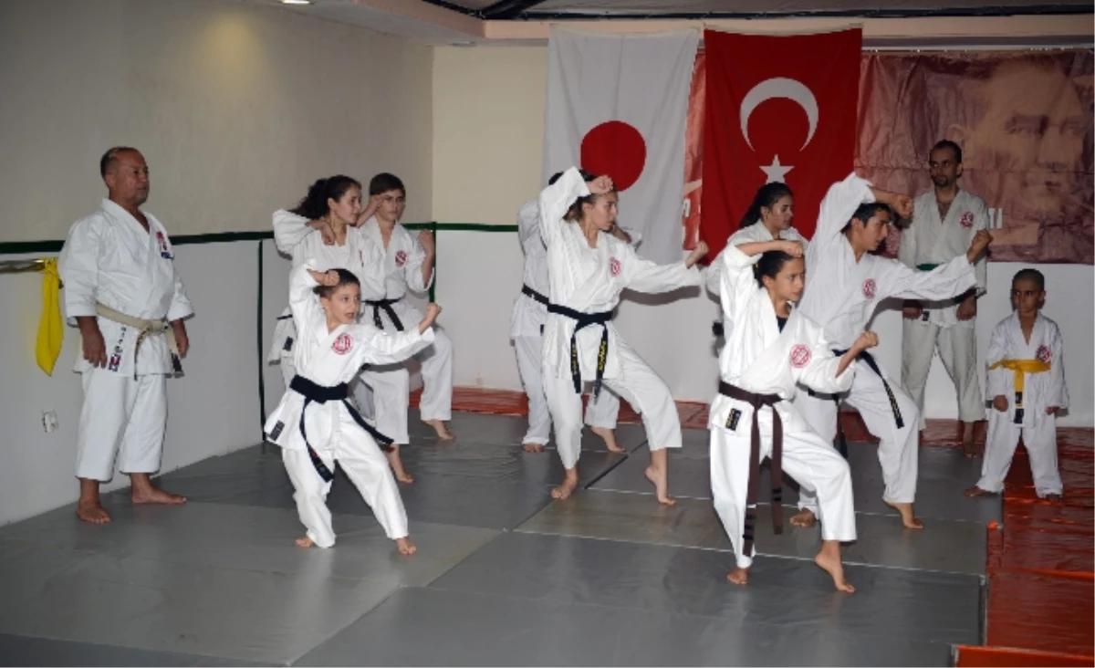 Ünlü Karate Ustası Türkiye\'yi Japonya\'da Temsil Edecek